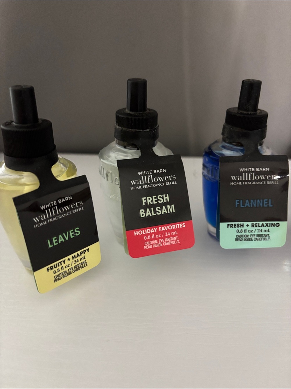 NWT Bath and Body Works White Barn Wallflowers Home Fragrance Refills - Picture 2 of 4